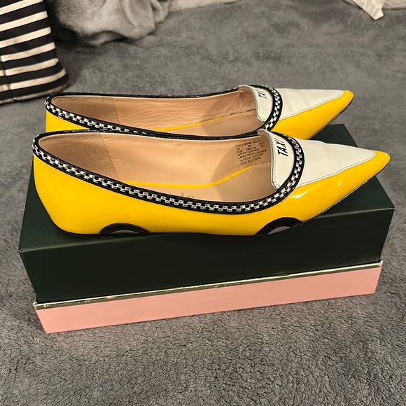 Kate Spade Taxi Yellow and White Flats - Picture 5 of 9